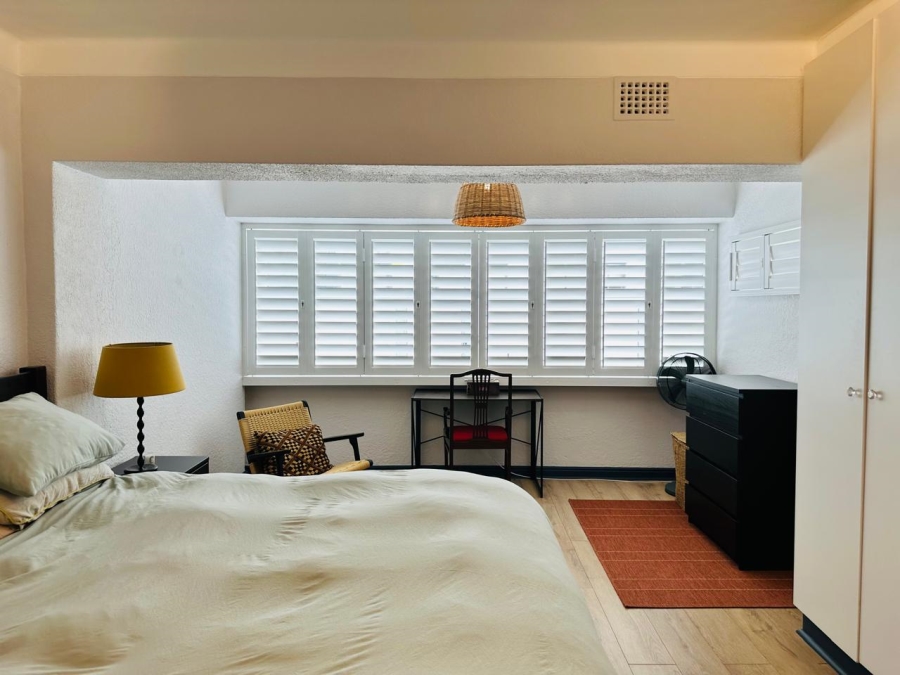 3 Bedroom Property for Sale in Sea Point Western Cape